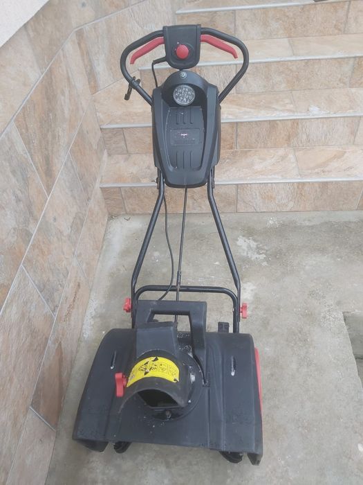 Freza zăpadă pe curent