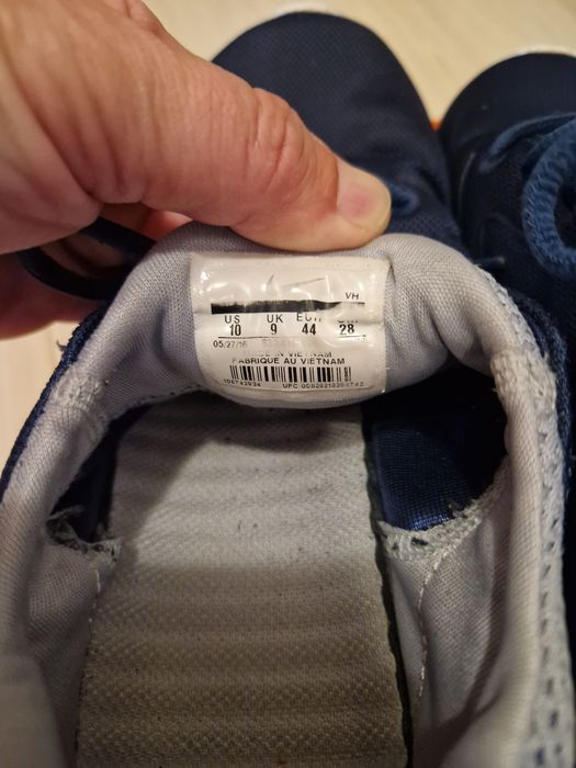 Маратонки Nike 44