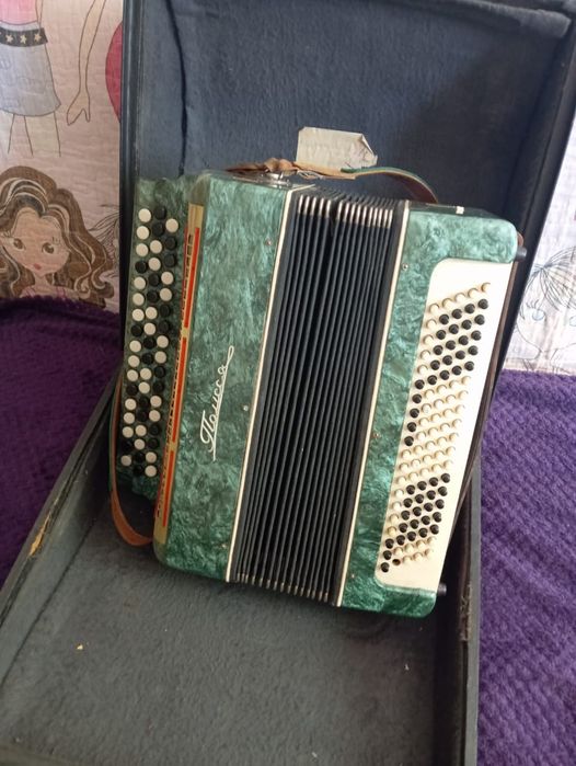 продаётся Баян..