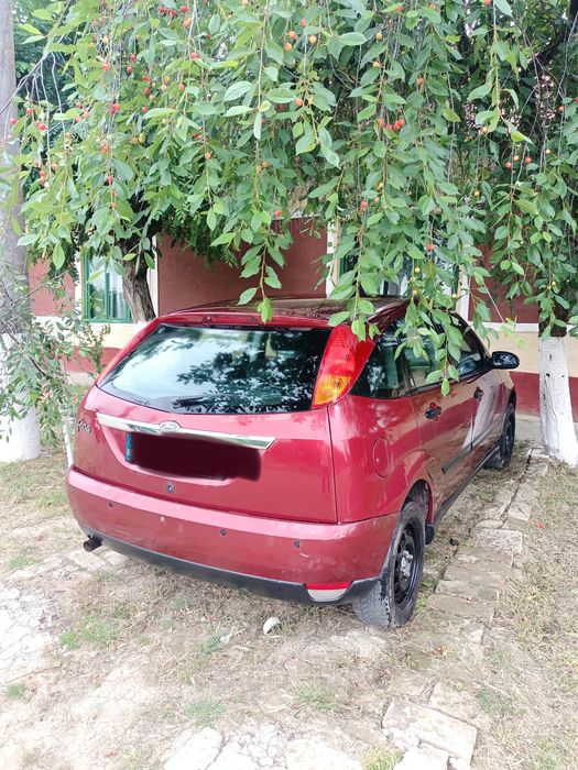 Vând pt câmp preț 250 e