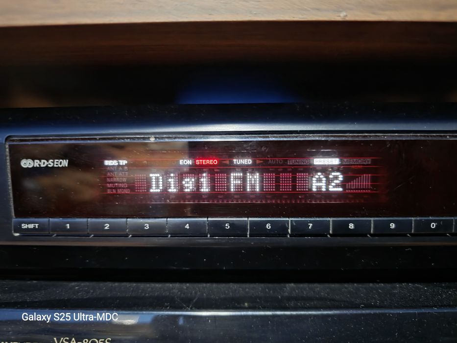 Vând tuner digital stereo cu rds Sony ST-SE500