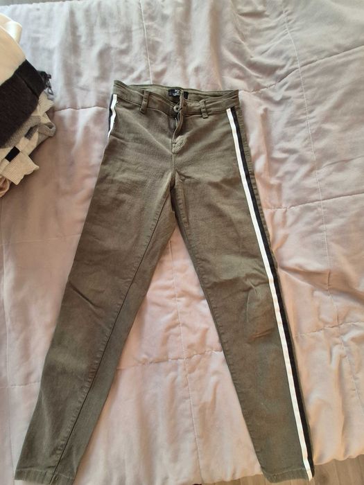 Отдам одежду разную