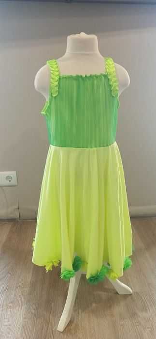 Продам платье нарядное для девочек