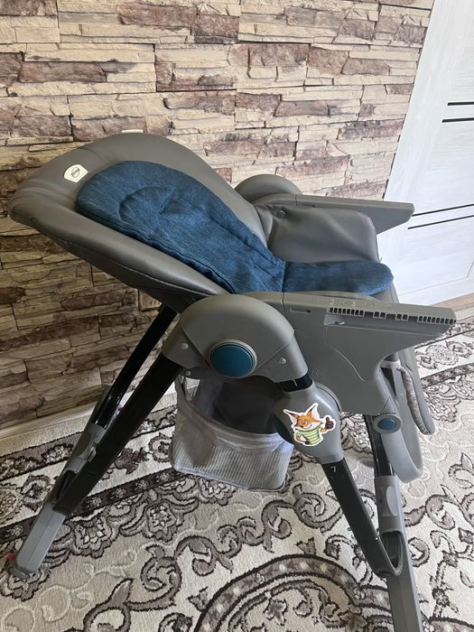 Стульчик для кормления.