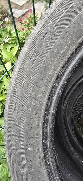 Продам Bridgestone 235 55 r19