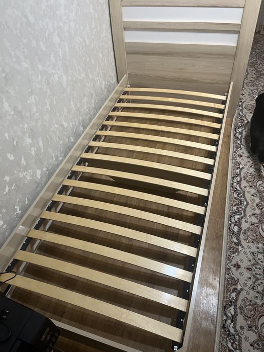 Продаётся односпальная кровать