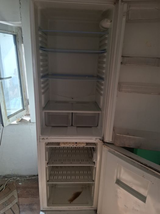 Продам бу холодильник на запчасти