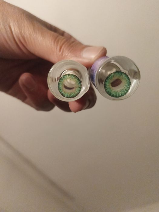 Продам линзы для глаз