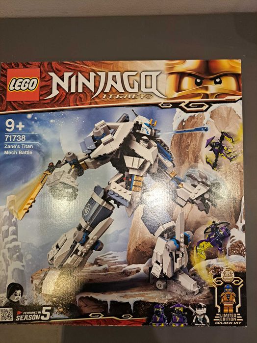 Lego Ninjago 71738 - Битка с титаничния робот на Zane