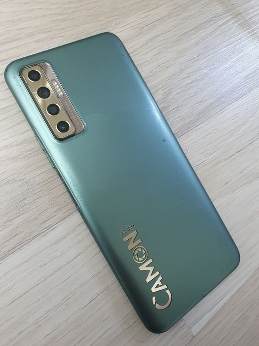 Tehno camon 17p  6/128