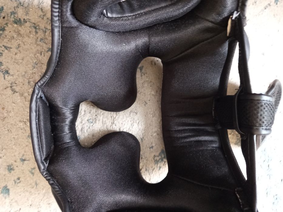 продам шлем для бокса