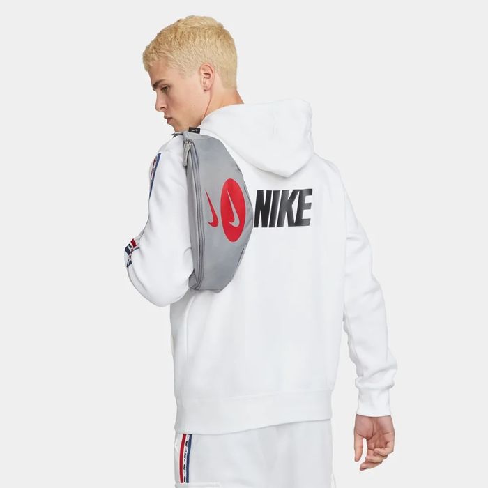 Поясная сумка Nike 3L
