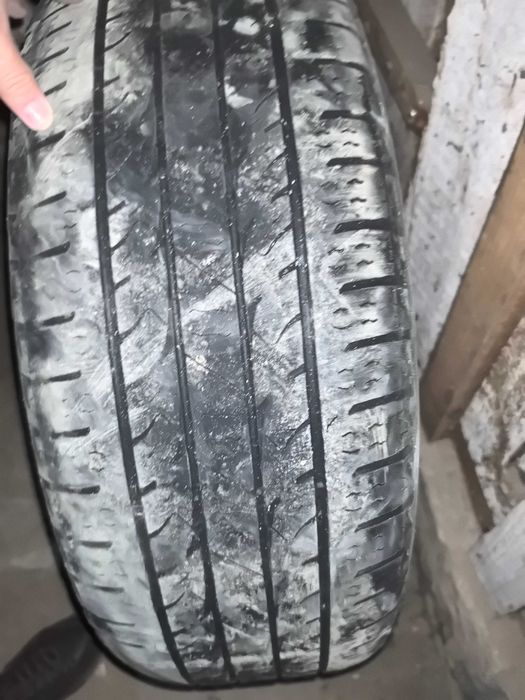 Срочно продам 5 летни резину