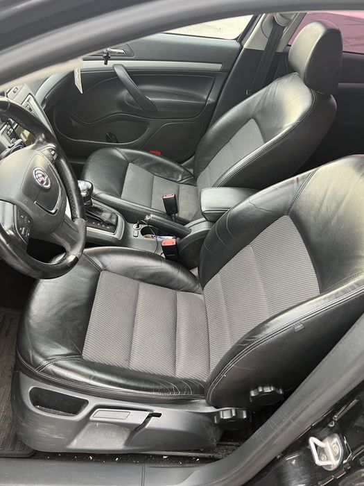 Skoda Octavia 2 Facelift 2011 • 2.0 TDI • 140 CP • DSG Automat • Full întreținută