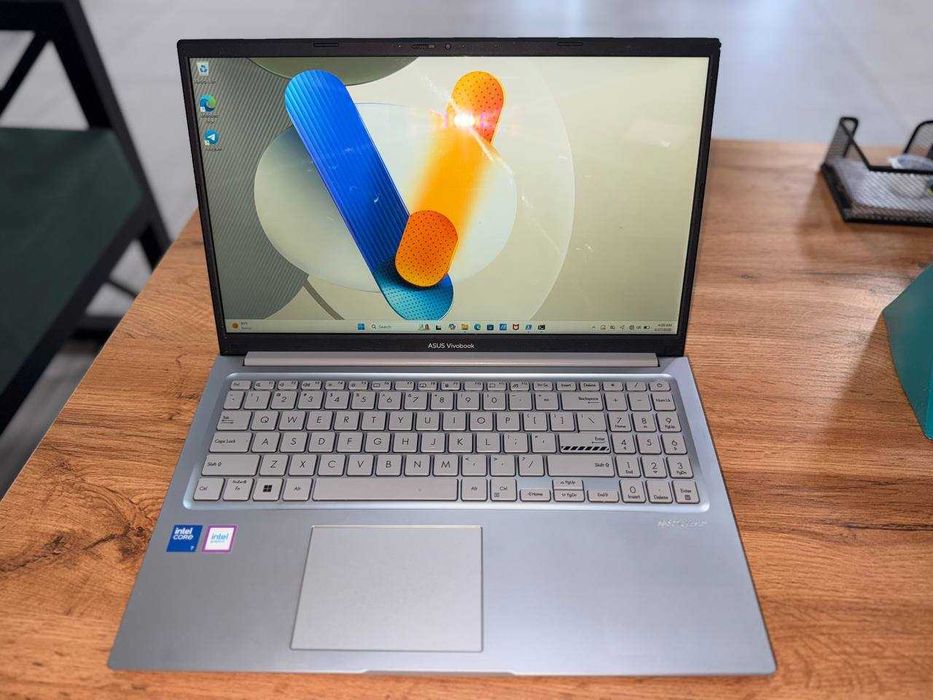ASUS Vivobook 15