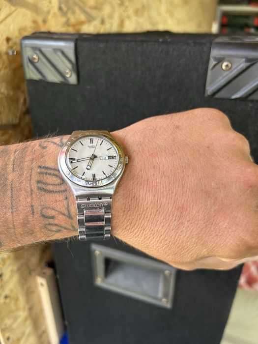 Ceas Swatch.     .
