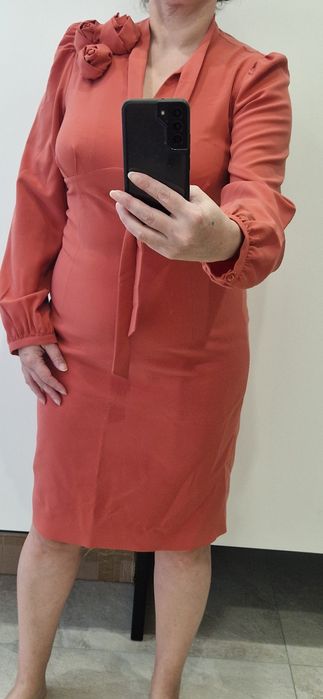 Платье кораллового цвета BGN