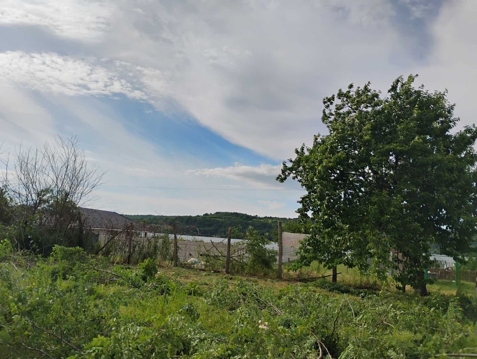 Teren intravilan pe malul Dunării în Vrancea Mehedinți