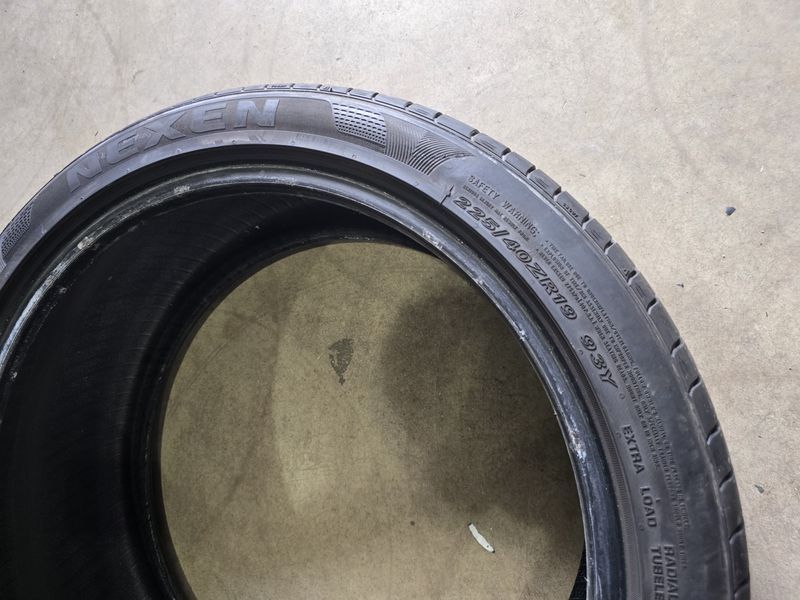 225/40/19 NEXEN 2бр