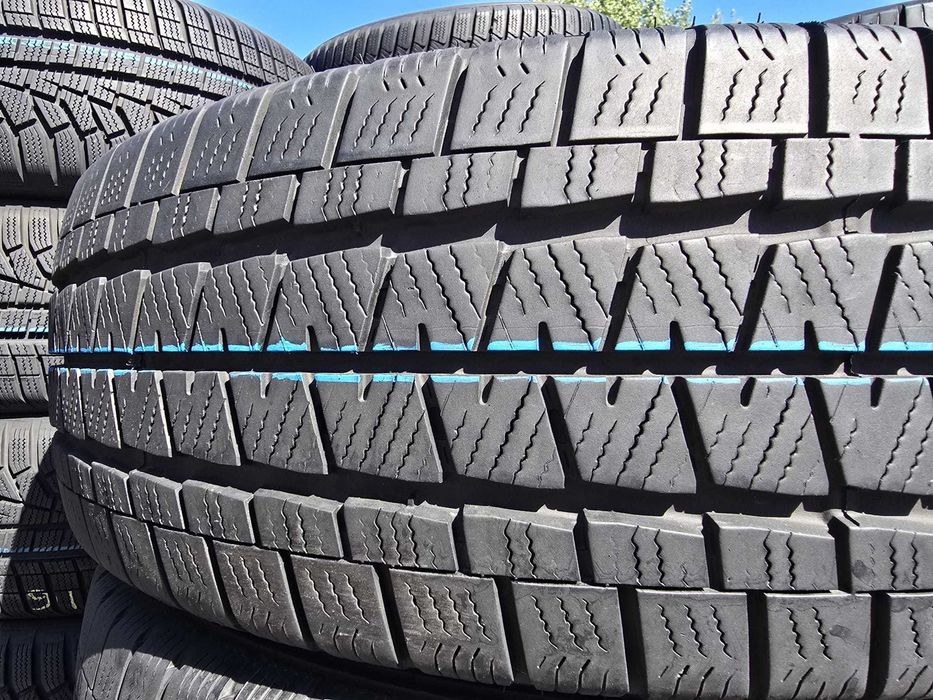Anvelope Iarna Falken 235 65 16C
