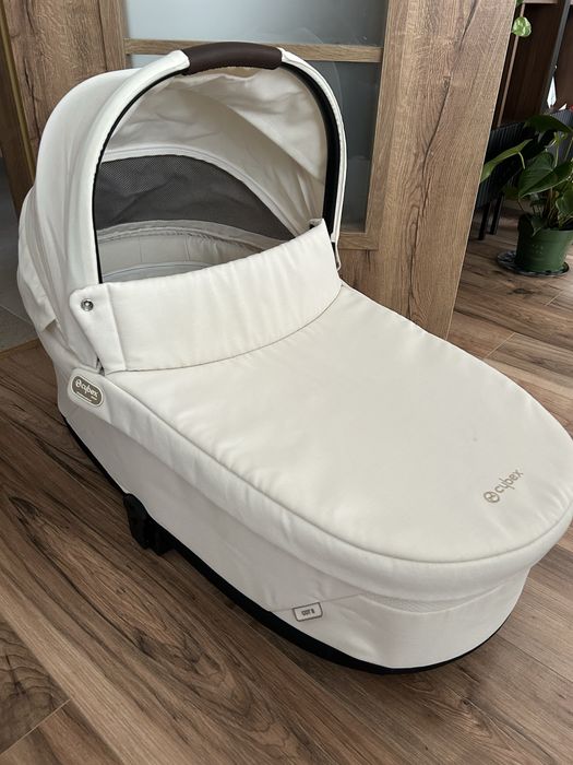 Кош за новородено Cybex Cot S Lux + подарък