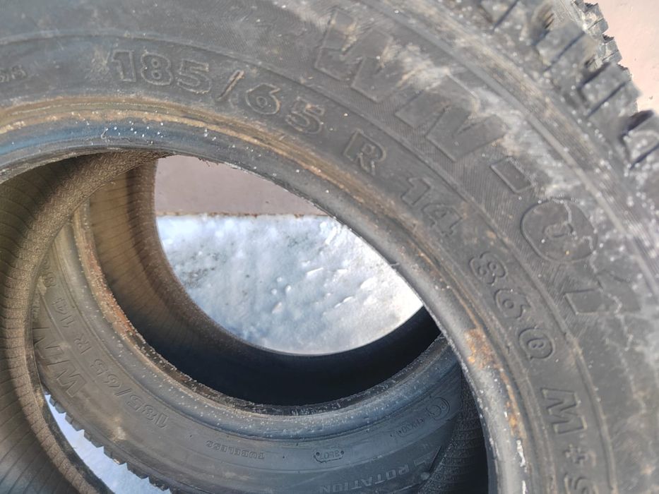 Продам пару зимней резины