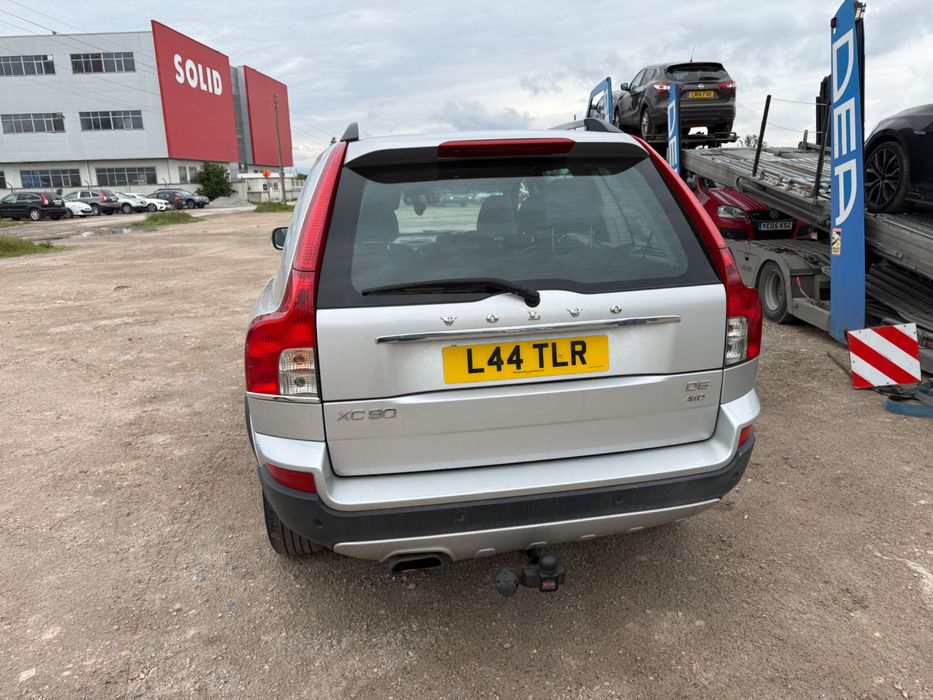 На части Volvo xc90 2.5 дизел auto 2012 година