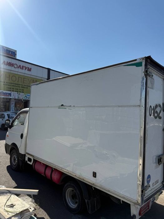 Xundai porter yili 2009 Metanda narxi 9000 $ kelishiladi