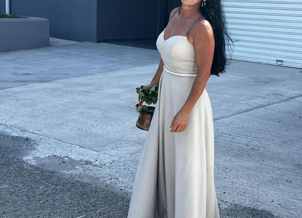 Официална рокля