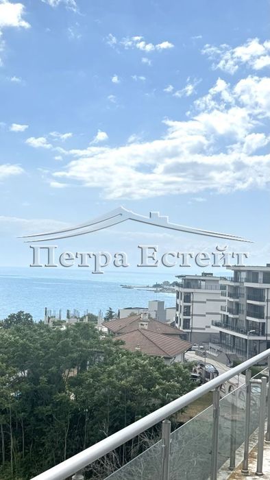 Двустаен напълно обзаведен с фронтална гледка към море в Варна, облас