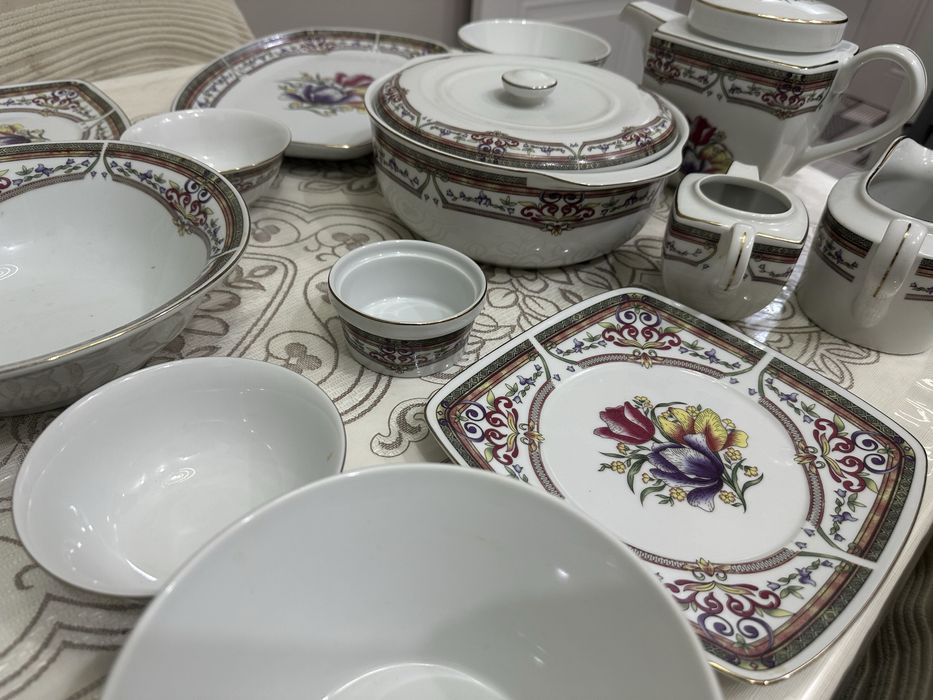 Продам набор посуды