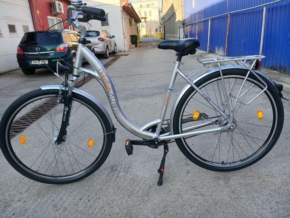 Vând bicicleta din aluminiu pentru damă
