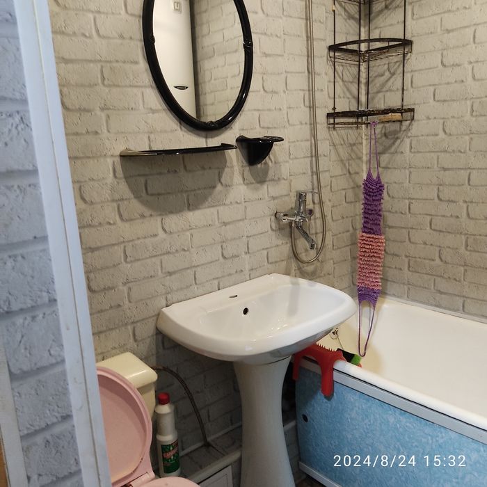 Сдам 2х комнатную длительно
