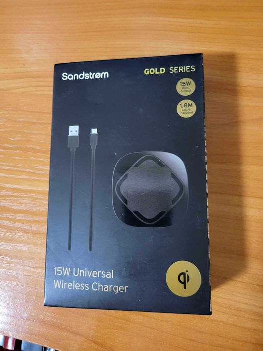 Безконтактно зарядно за телефон+ подарък селфи стик!