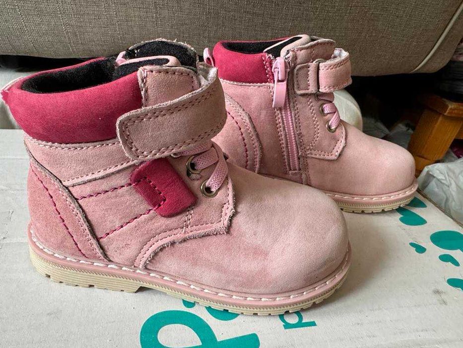 Нови боти за момиче номер 23