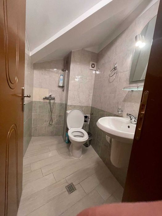 Дава се под наем Двустаен апартамент в Чепеларе - 55 кв.м за 687.99 € - Снимка #16