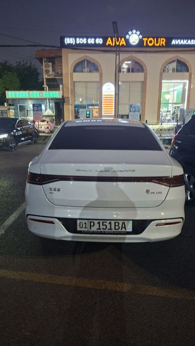 BYD Qin EV 2023 — 4