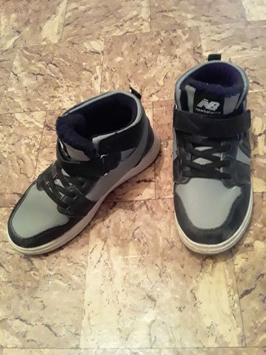 Детски обувь35размер с мехом.