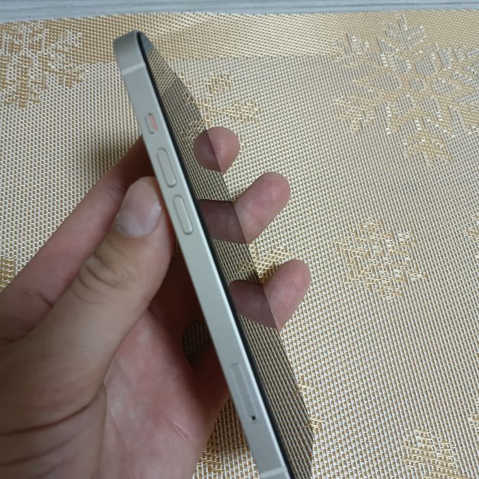 iPhone 13 128Gb белый