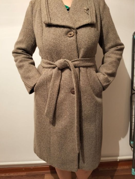 Продам пальто не дерого