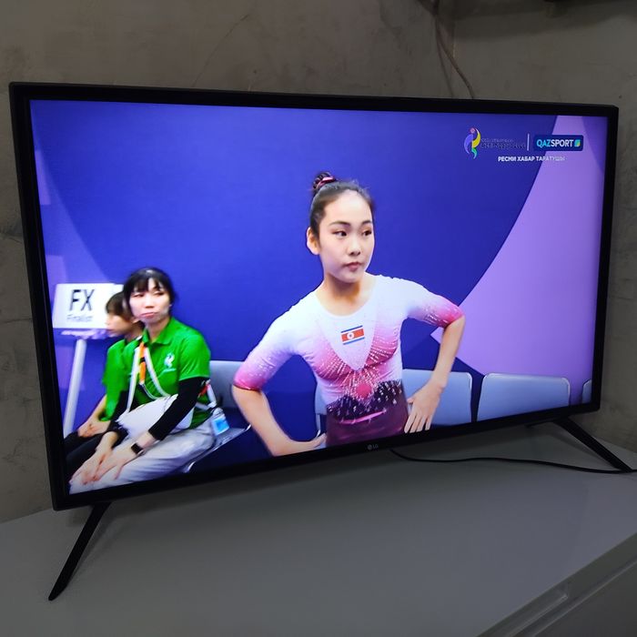 Телевизор LG SMART 43