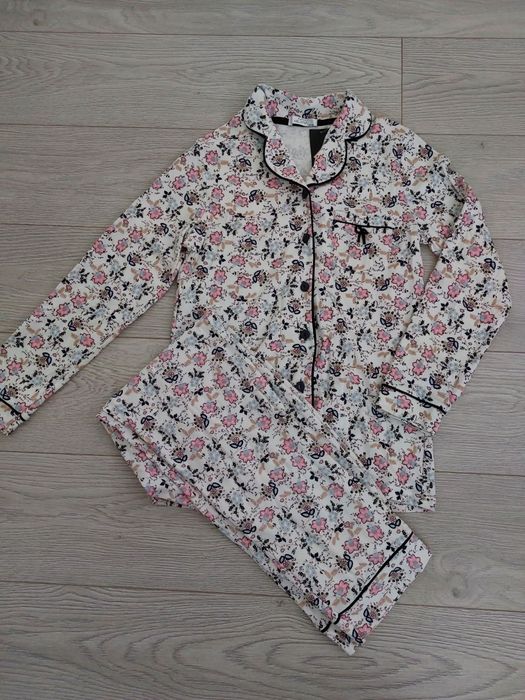 Домашняя одежда: халаты, платья, пижамы с доставкой