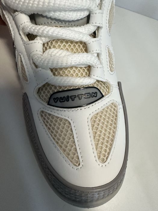 Louis vuiton skate gray