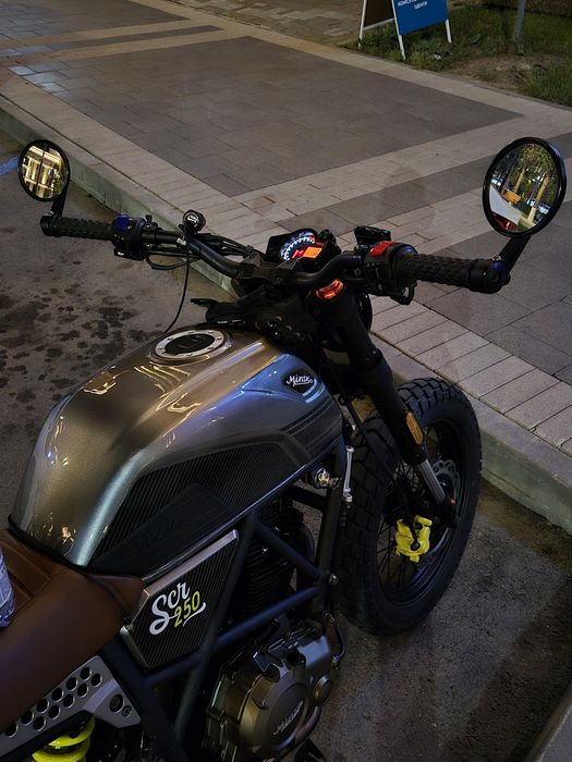 Minsk scrambler 250