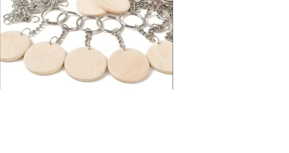 Рисуване върху ключодържатели с пирограф