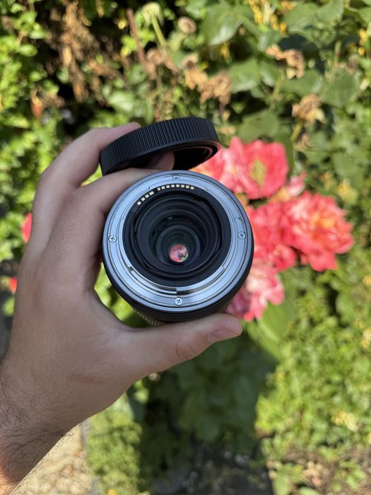Obiectiv Canon RF 24-105 F/4-7.1 impecabil