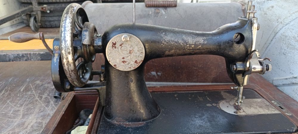 Шевна машина Сингер