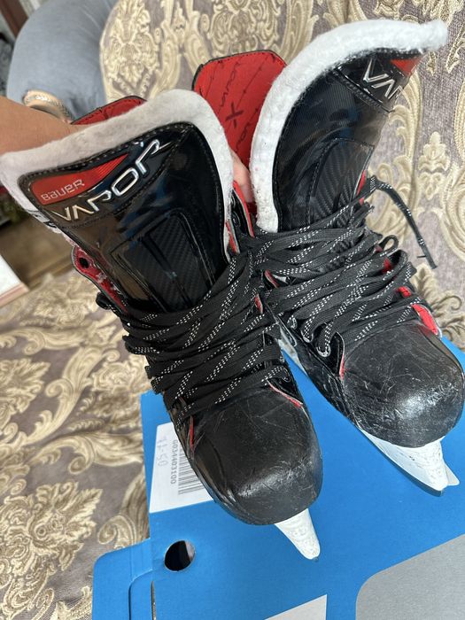 Коньки хоккейные Bauer