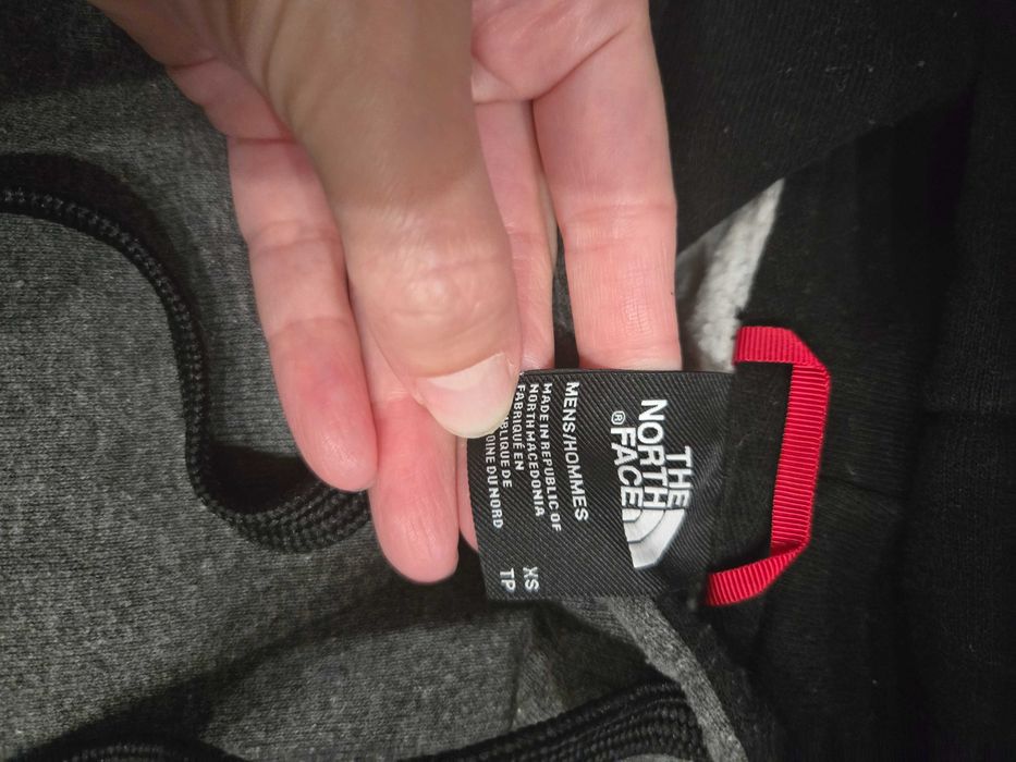 Суитчър North Face