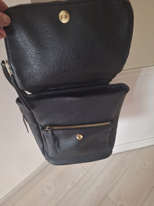 Продам кожаный рюкзак